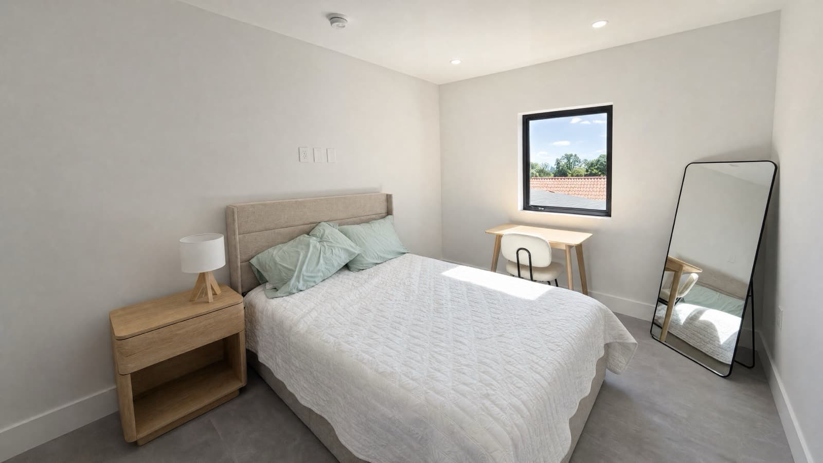 Secondary bedroom — Photo 26