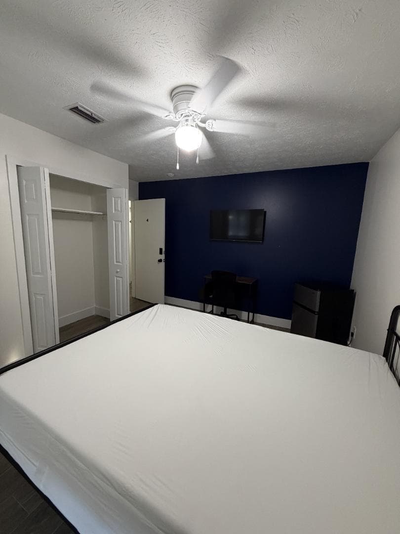 5140 River Bluff Lane · Unit 4