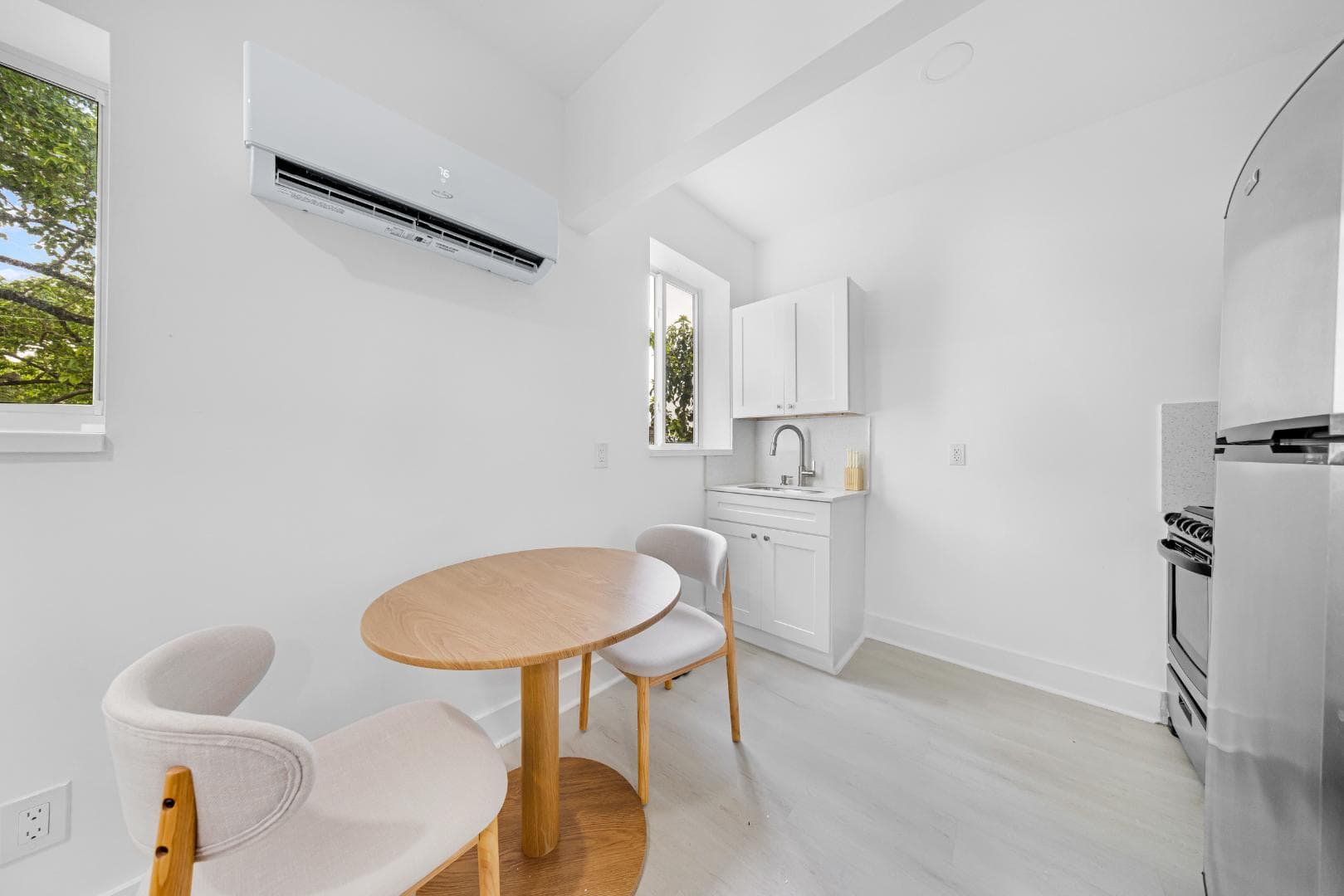 1250 SW 6th St · Unit 318